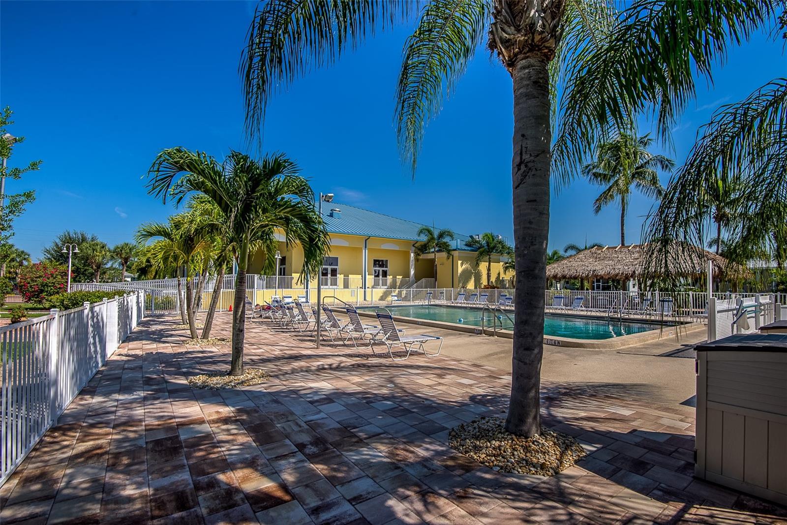 1 BRINK AVE, PUNTA GORDA, FL, 33950