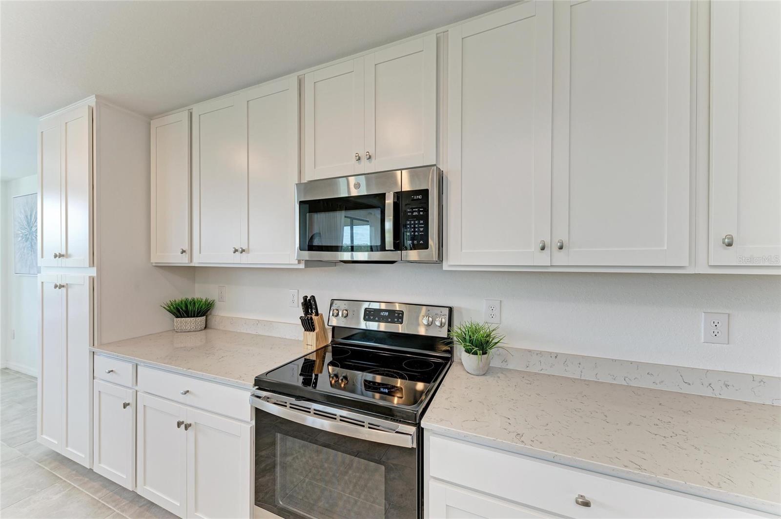 18028 GAWTHROP DR #203, BRADENTON, FL, 34211