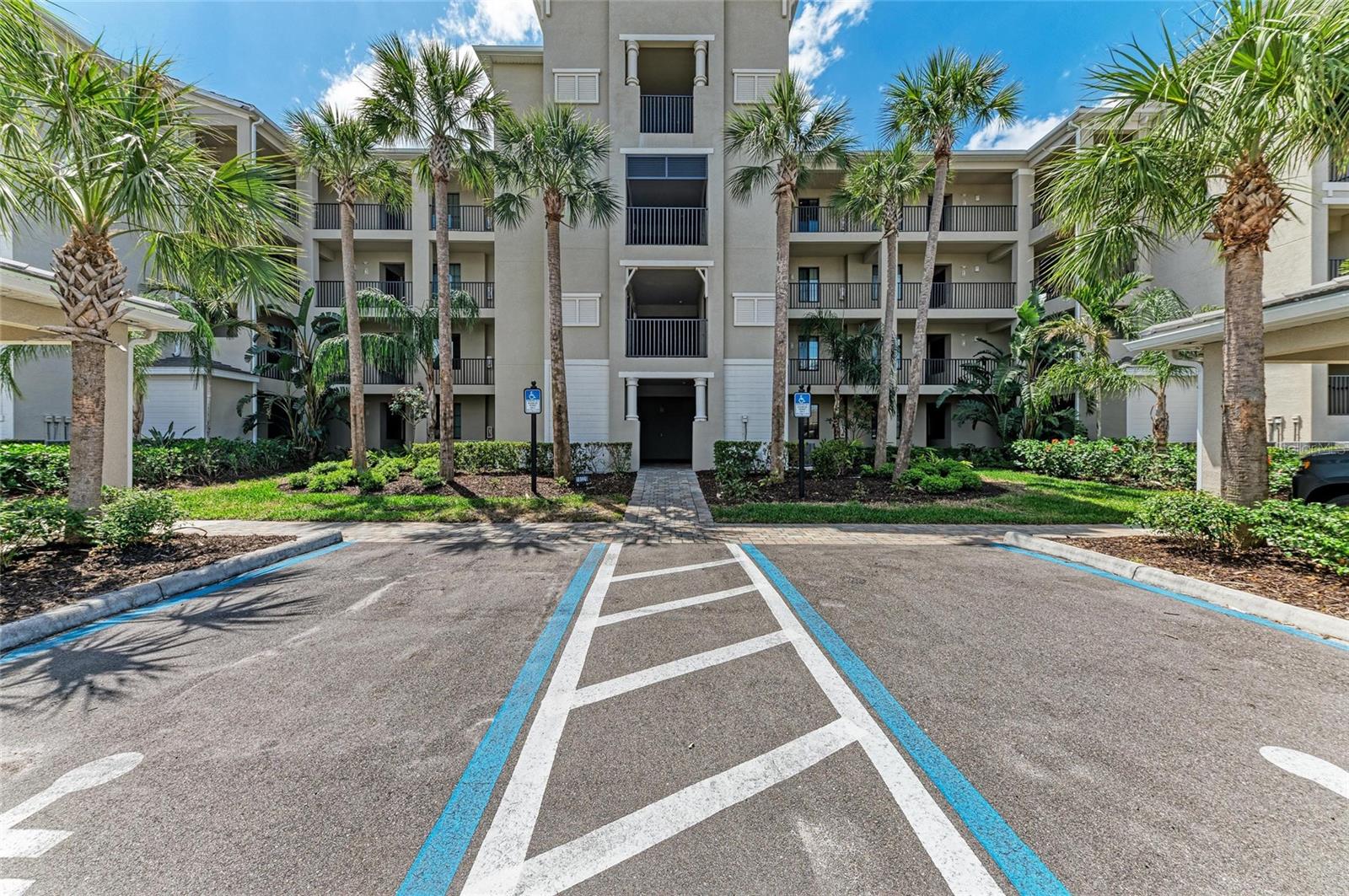 18028 GAWTHROP DR #203, BRADENTON, FL, 34211