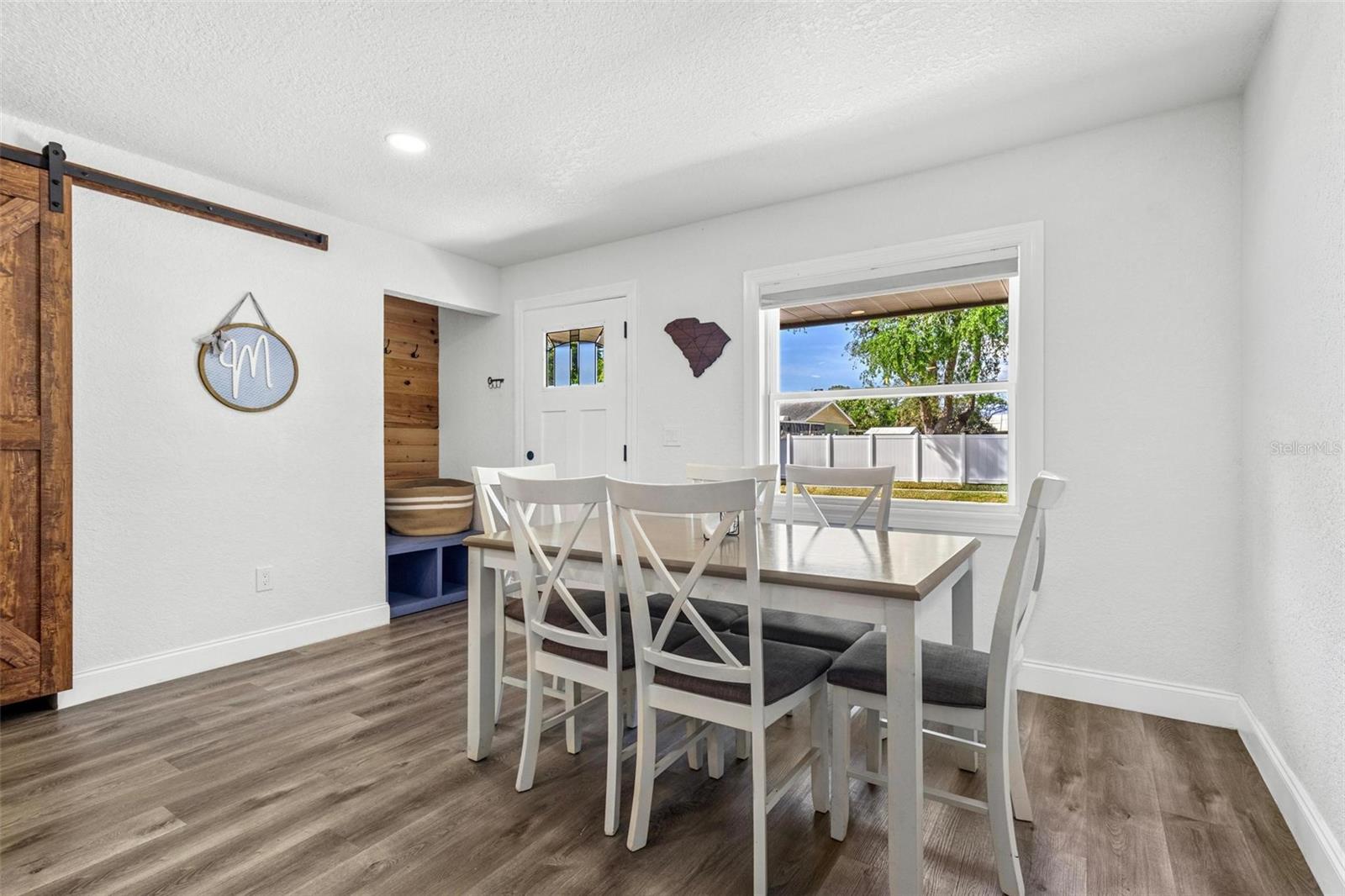 8240 JACARANDA AVE, SEMINOLE, FL, 33777