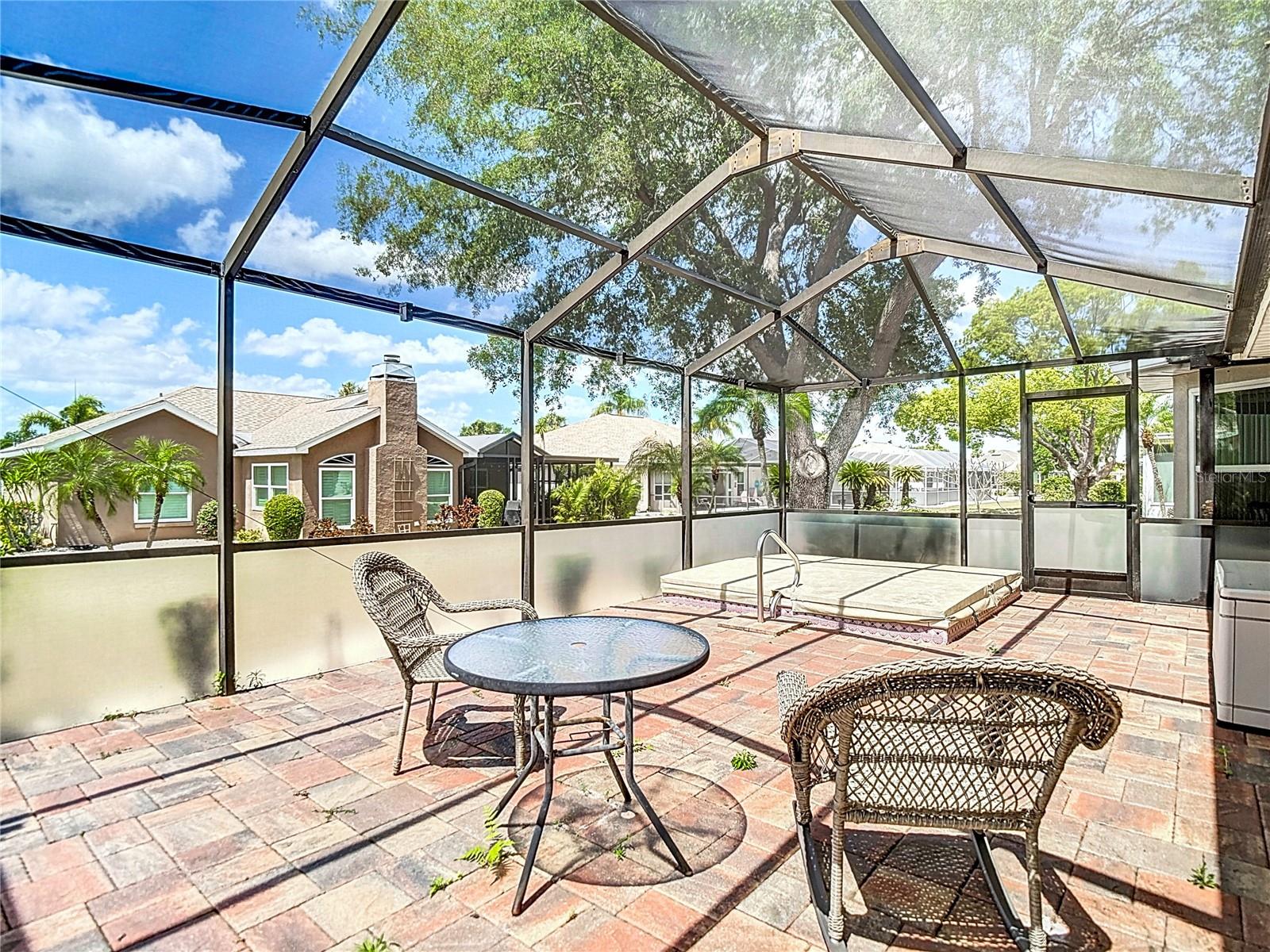 2018 E DEL WEBB BLVD, SUN CITY CENTER, FL, 33573