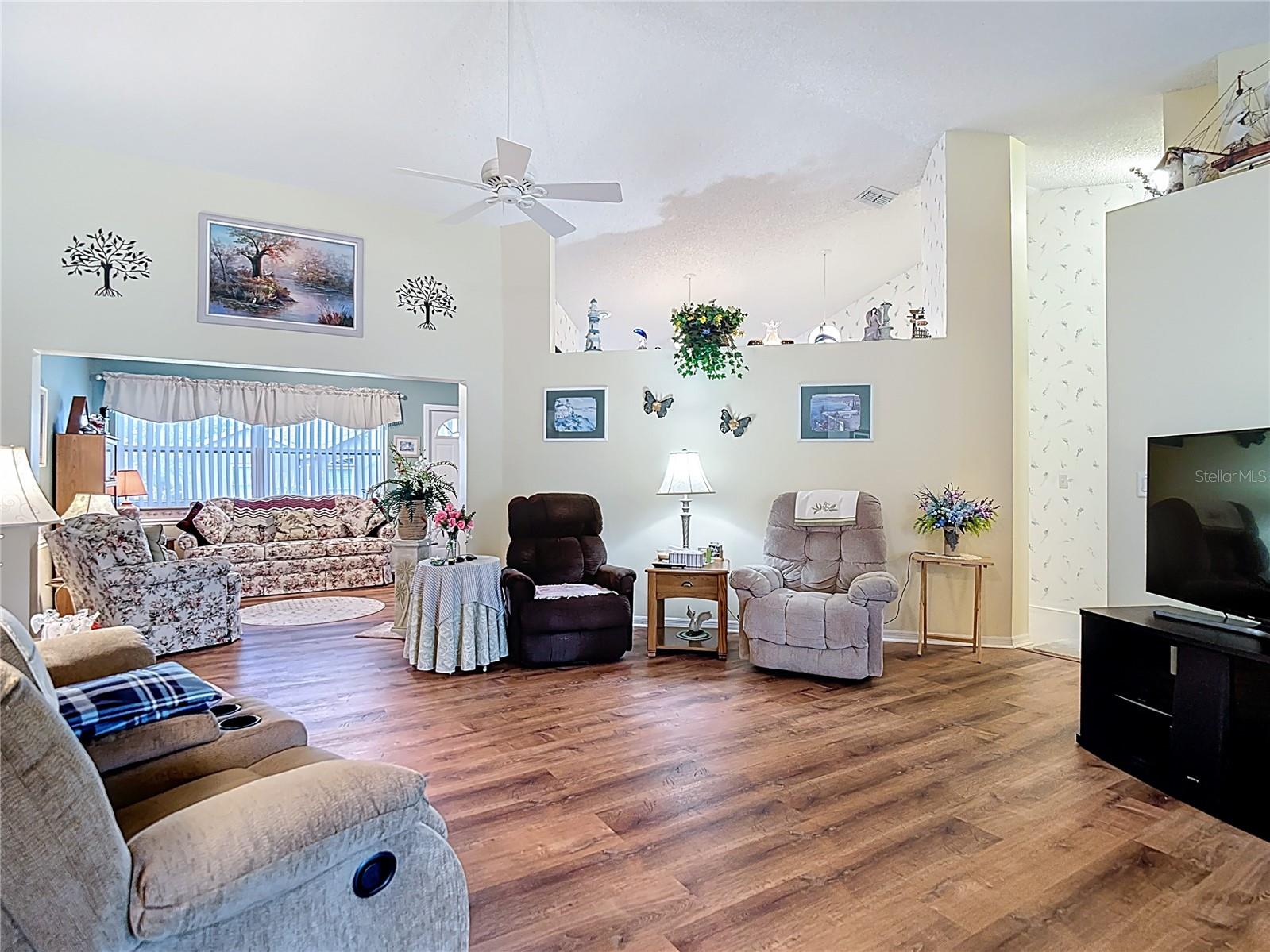 2018 E DEL WEBB BLVD, SUN CITY CENTER, FL, 33573