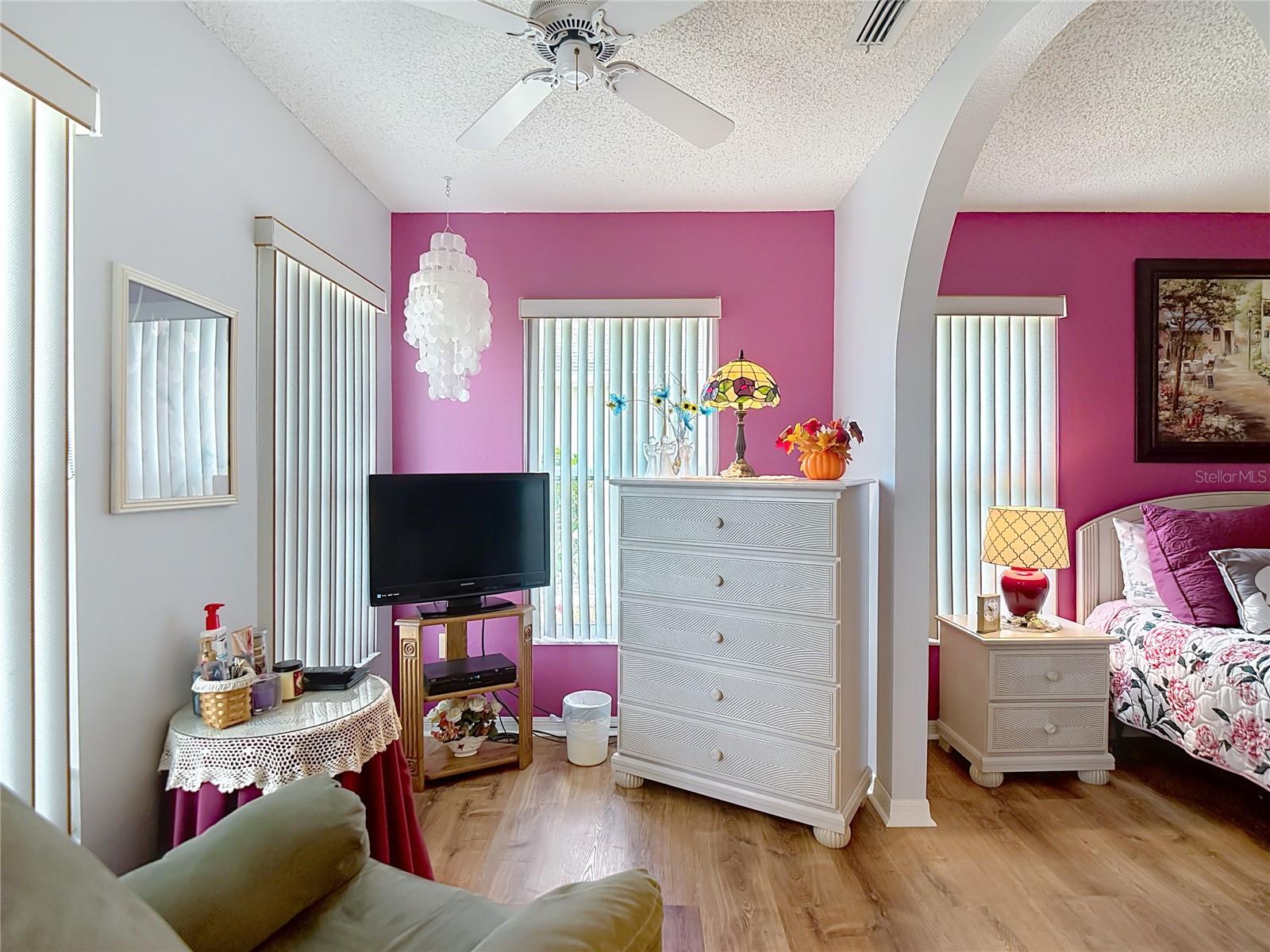2018 E DEL WEBB BLVD, SUN CITY CENTER, FL, 33573