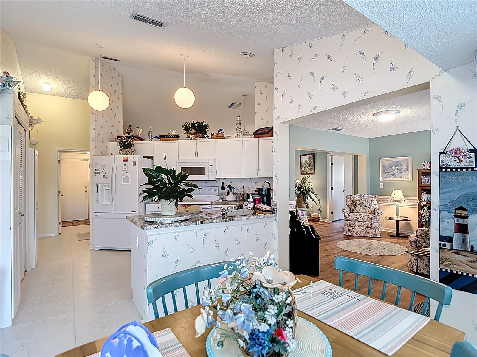 2018 E DEL WEBB BLVD, SUN CITY CENTER, FL, 33573