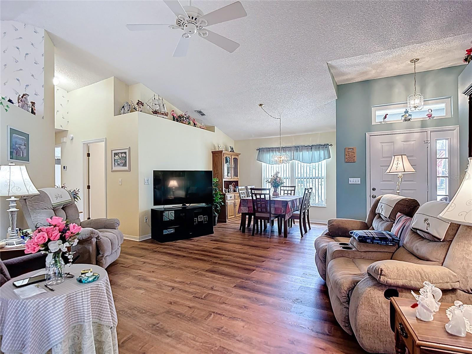 2018 E DEL WEBB BLVD, SUN CITY CENTER, FL, 33573