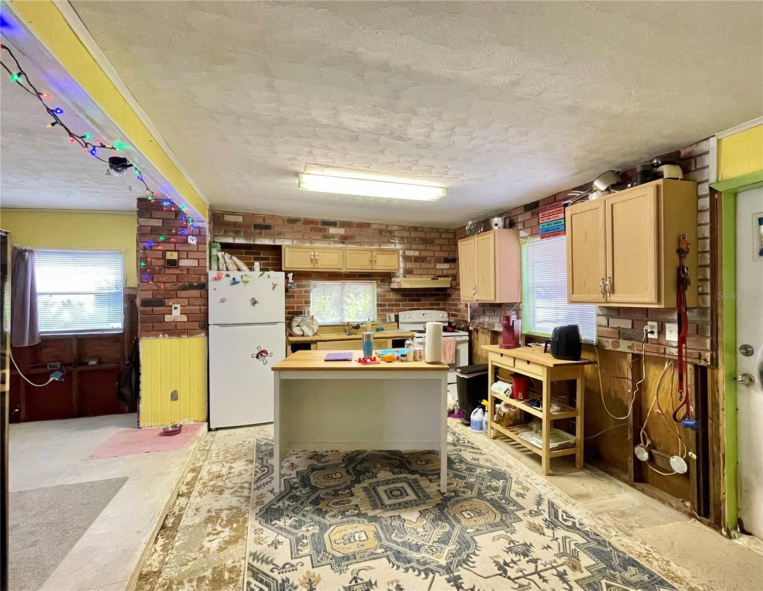 6045 COLONY CIR, WEEKI WACHEE, FL, 34607