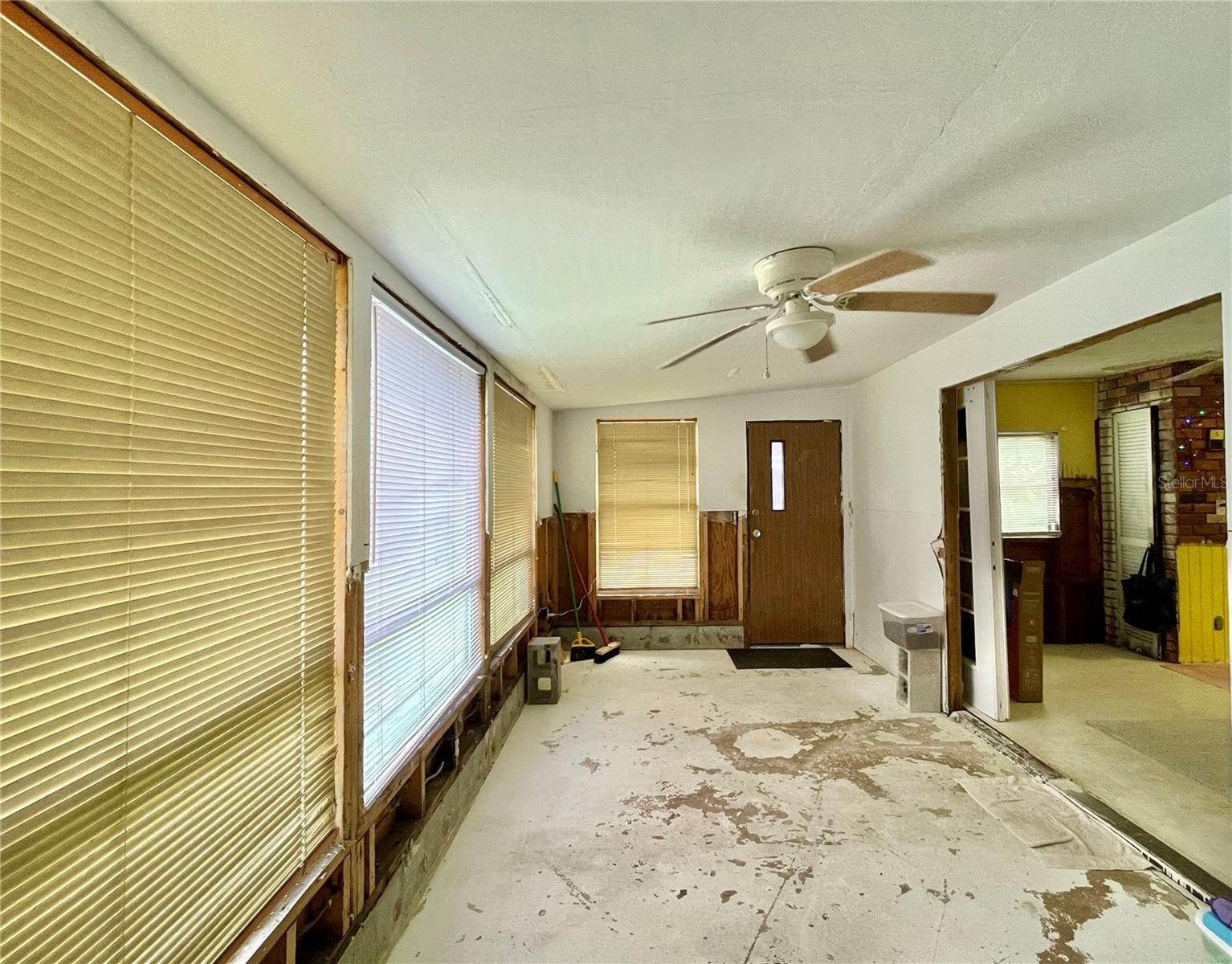 6045 COLONY CIR, WEEKI WACHEE, FL, 34607