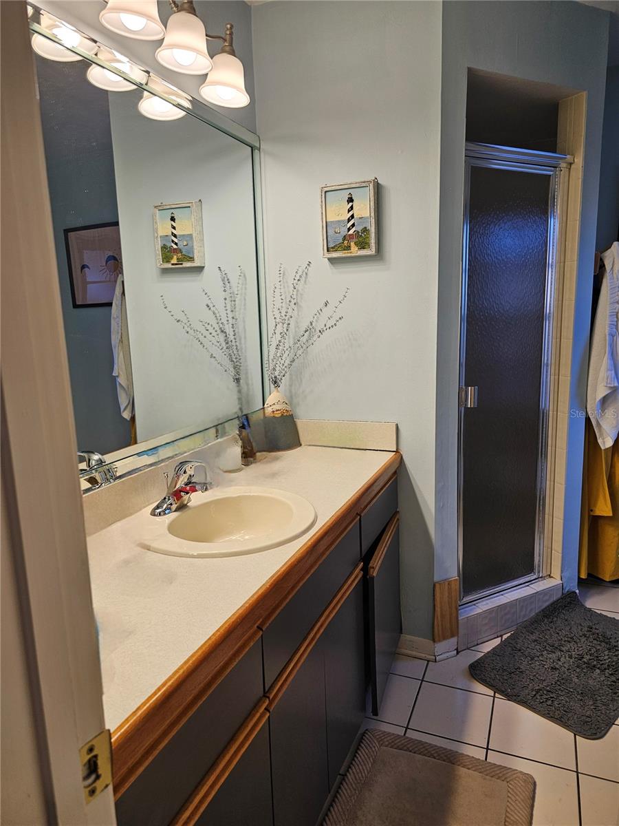 2704 E MONTAGUE CT E, CLEARWATER, FL, 33761