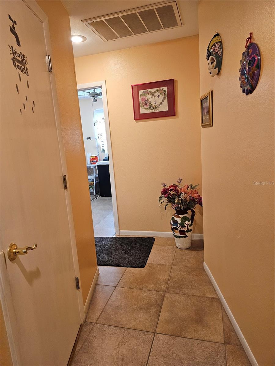 2704 E MONTAGUE CT E, CLEARWATER, FL, 33761