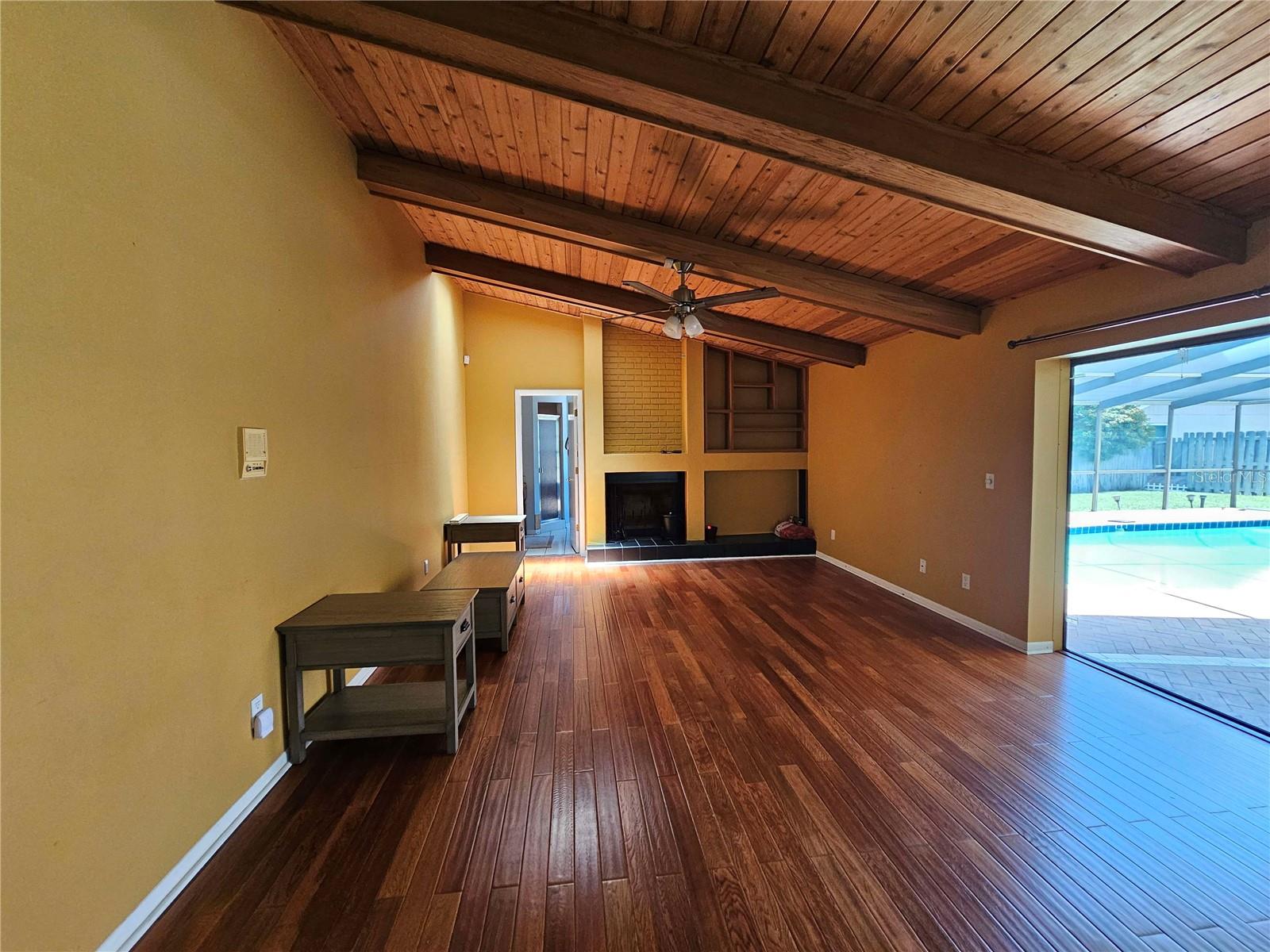 2704 E MONTAGUE CT E, CLEARWATER, FL, 33761