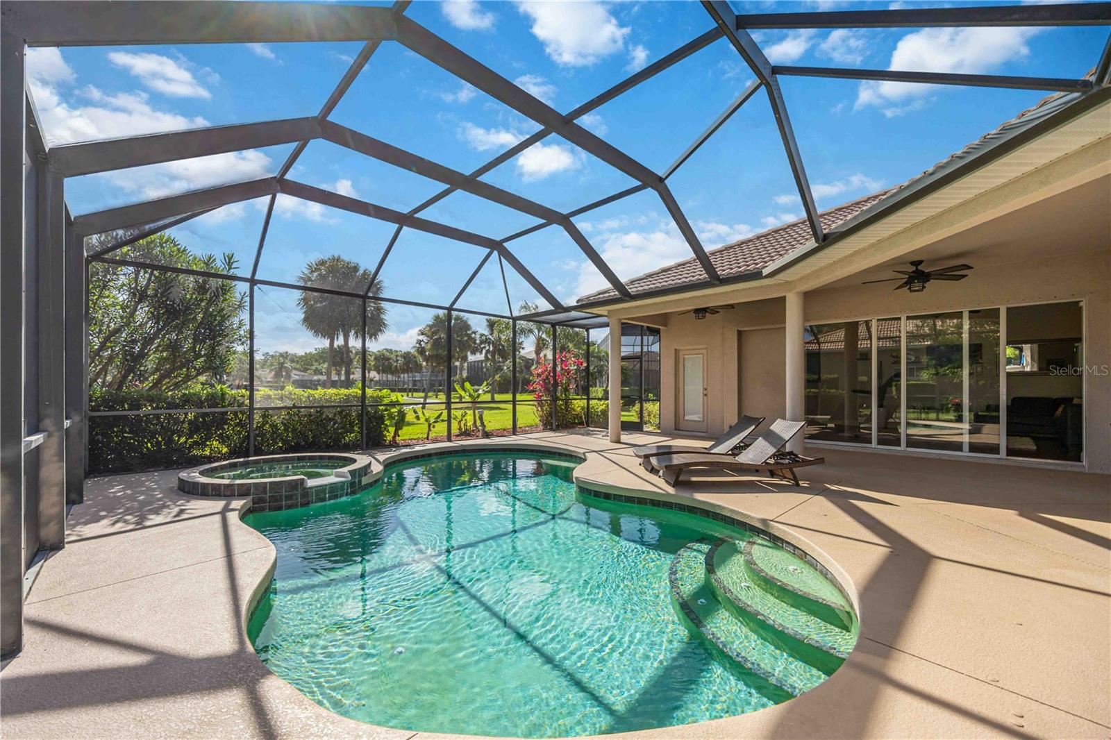 7581 CAMDEN HARBOUR DR, BRADENTON, FL, 34212