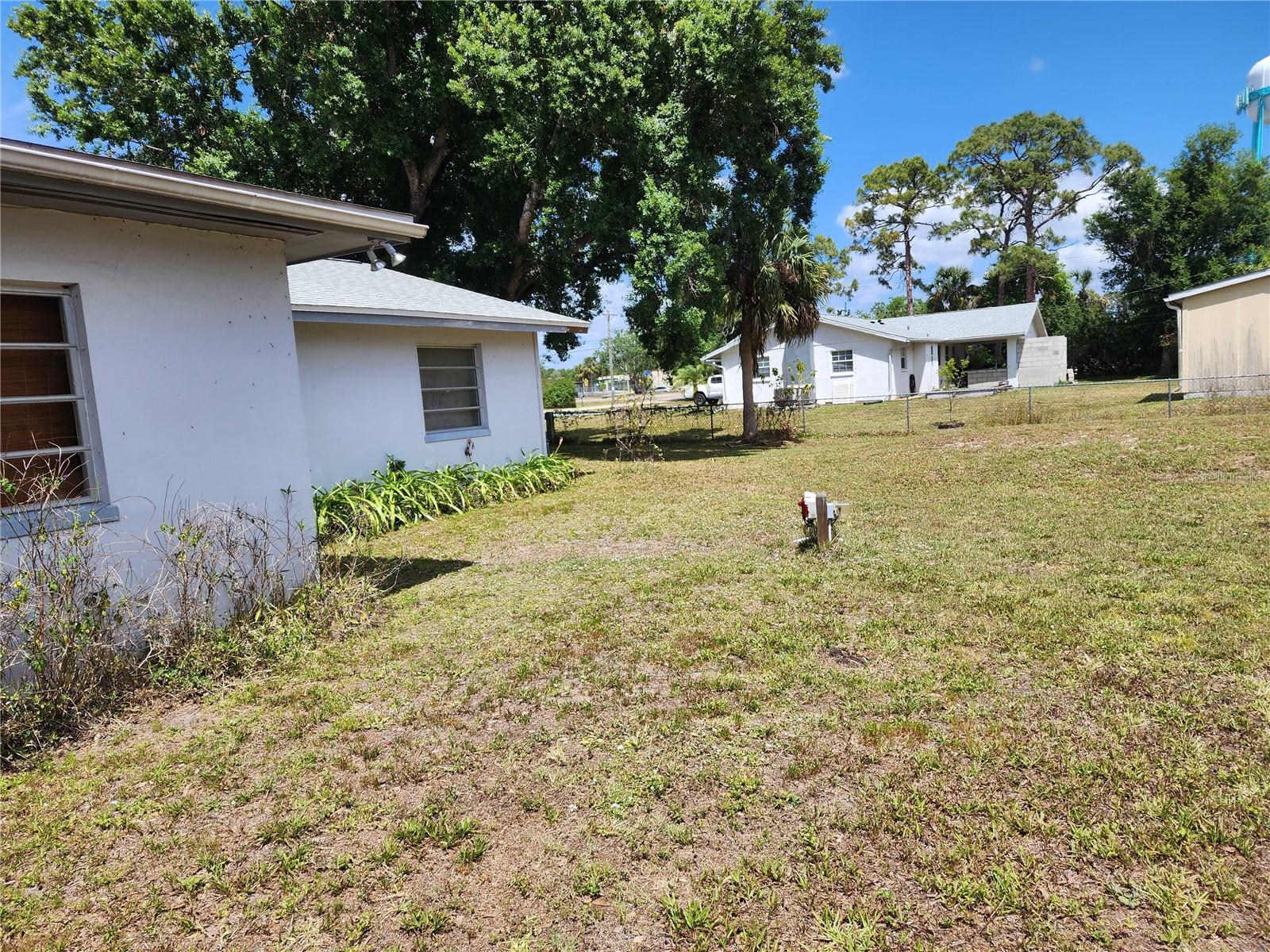 1626 VIVIAN LN, NORTH FORT MYERS, FL, 33903