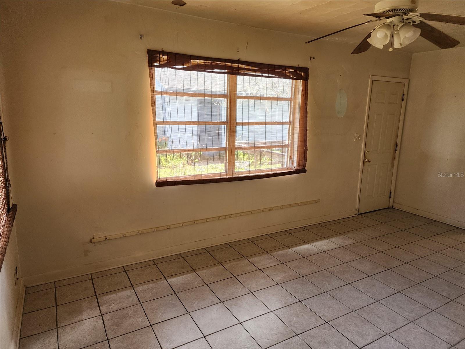 1626 VIVIAN LN, NORTH FORT MYERS, FL, 33903