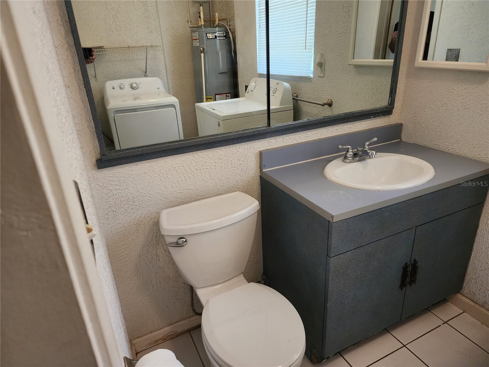 1626 VIVIAN LN, NORTH FORT MYERS, FL, 33903