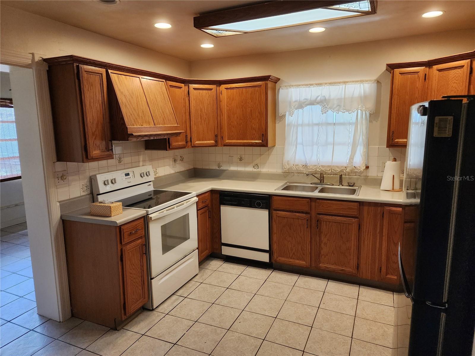 1626 VIVIAN LN, NORTH FORT MYERS, FL, 33903