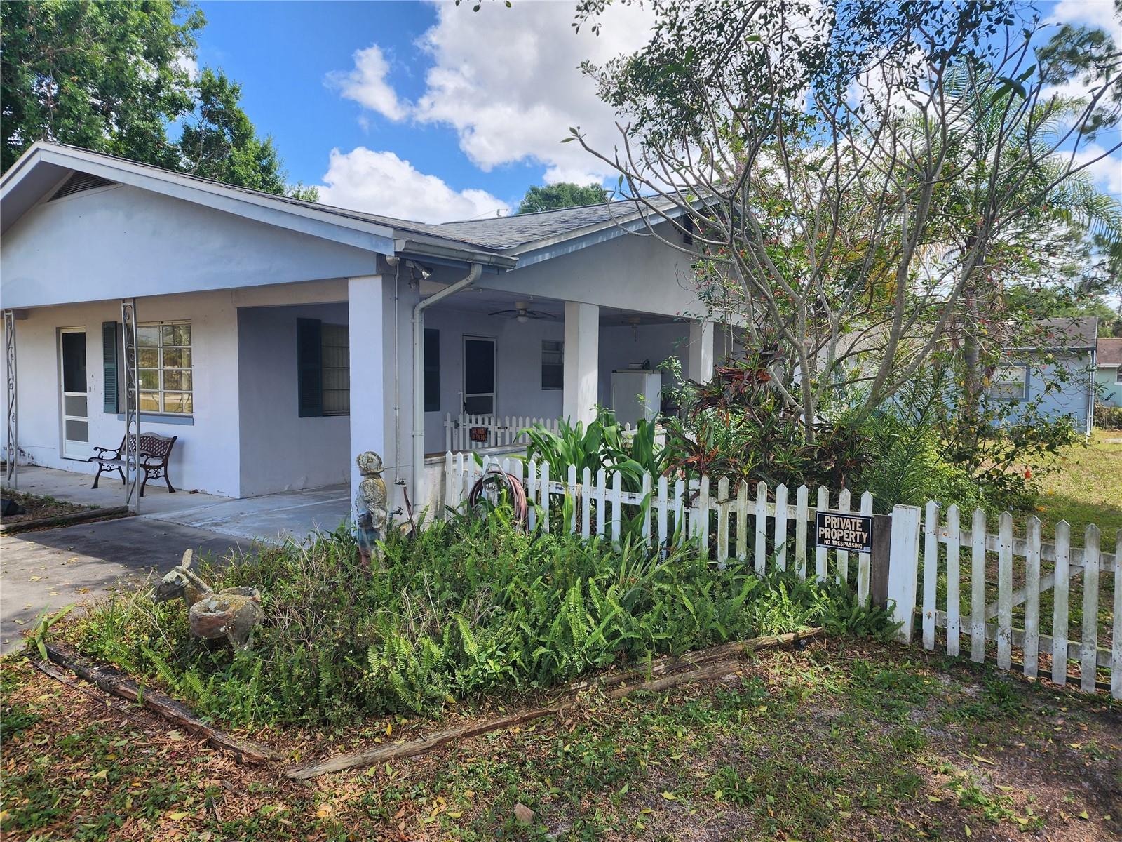 1626 VIVIAN LN, NORTH FORT MYERS, FL, 33903