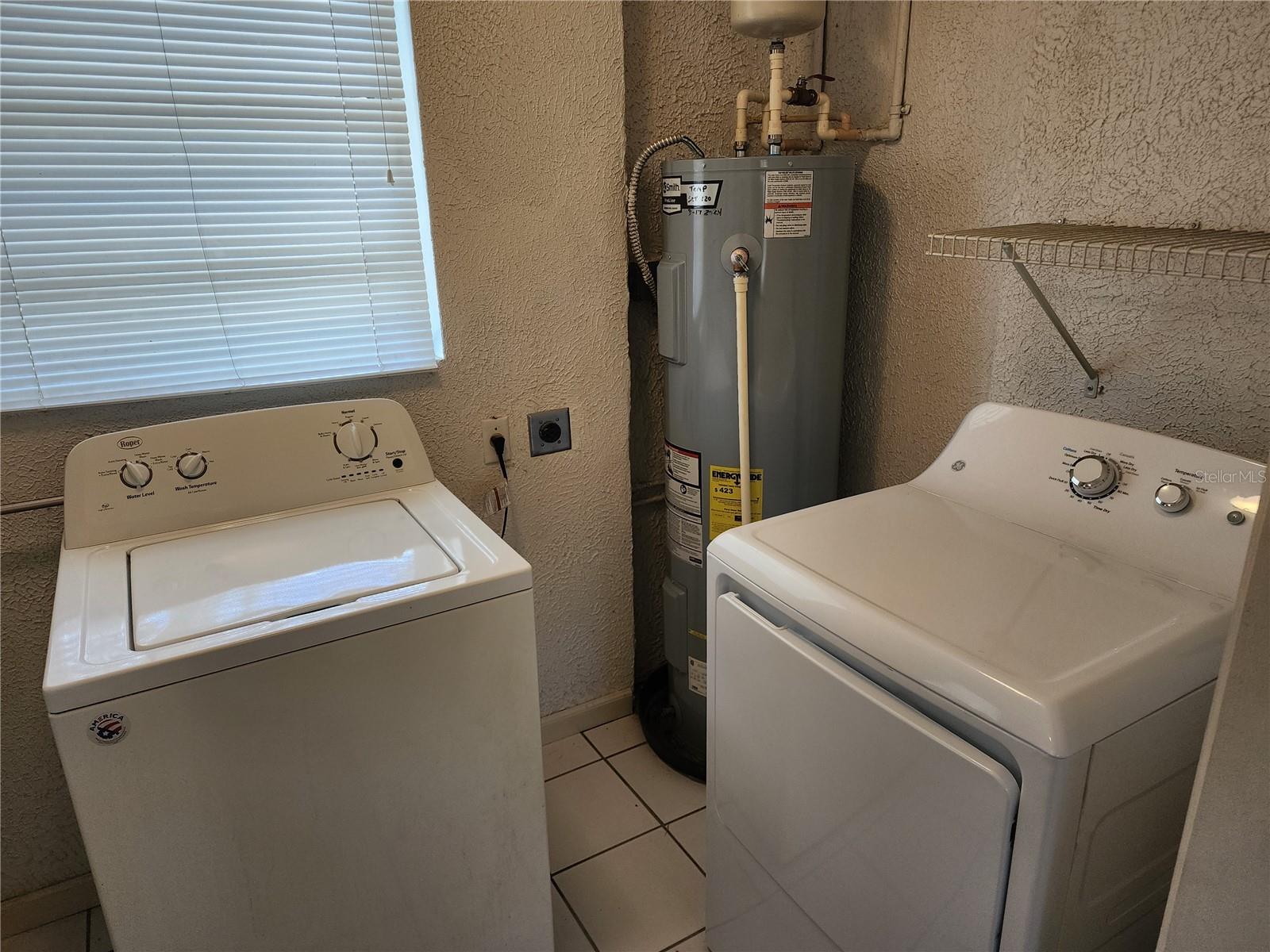 1626 VIVIAN LN, NORTH FORT MYERS, FL, 33903