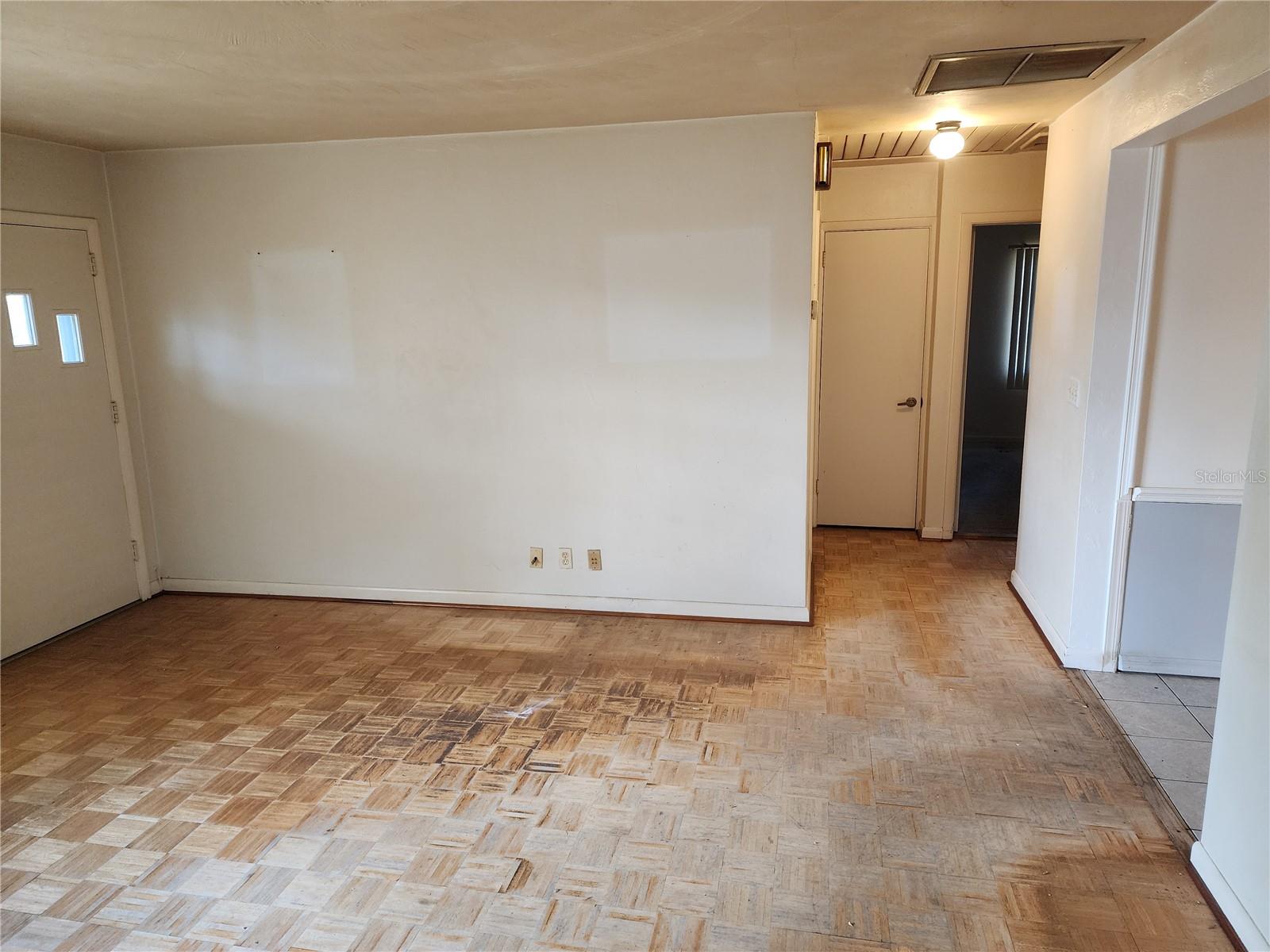 1626 VIVIAN LN, NORTH FORT MYERS, FL, 33903