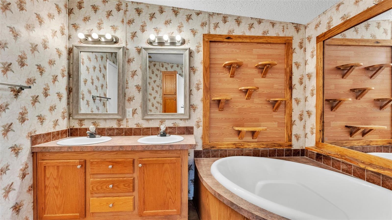 8341 MITCHALL DR, LAKELAND, FL, 33809