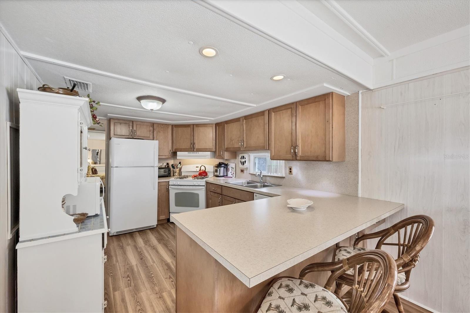 10315 CORTEZ RD W #24H, BRADENTON, FL, 34210