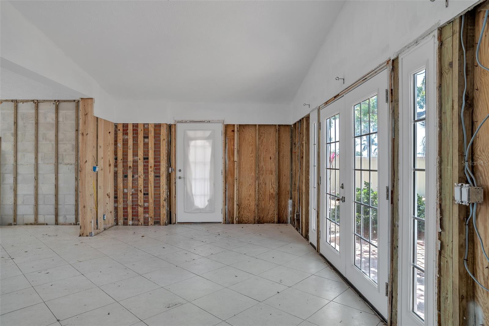 4790 SHORE ACRES BLVD NE, ST PETERSBURG, FL, 33703