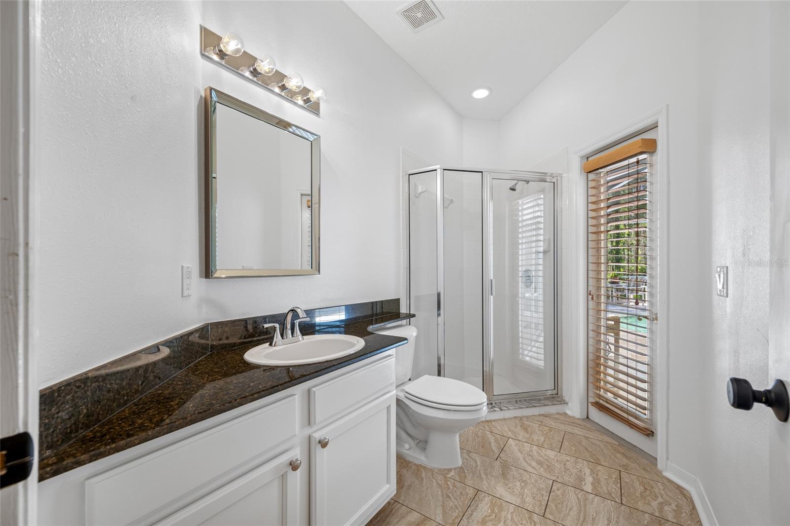 18801 CHAVILLE RD, LUTZ, FL, 33558