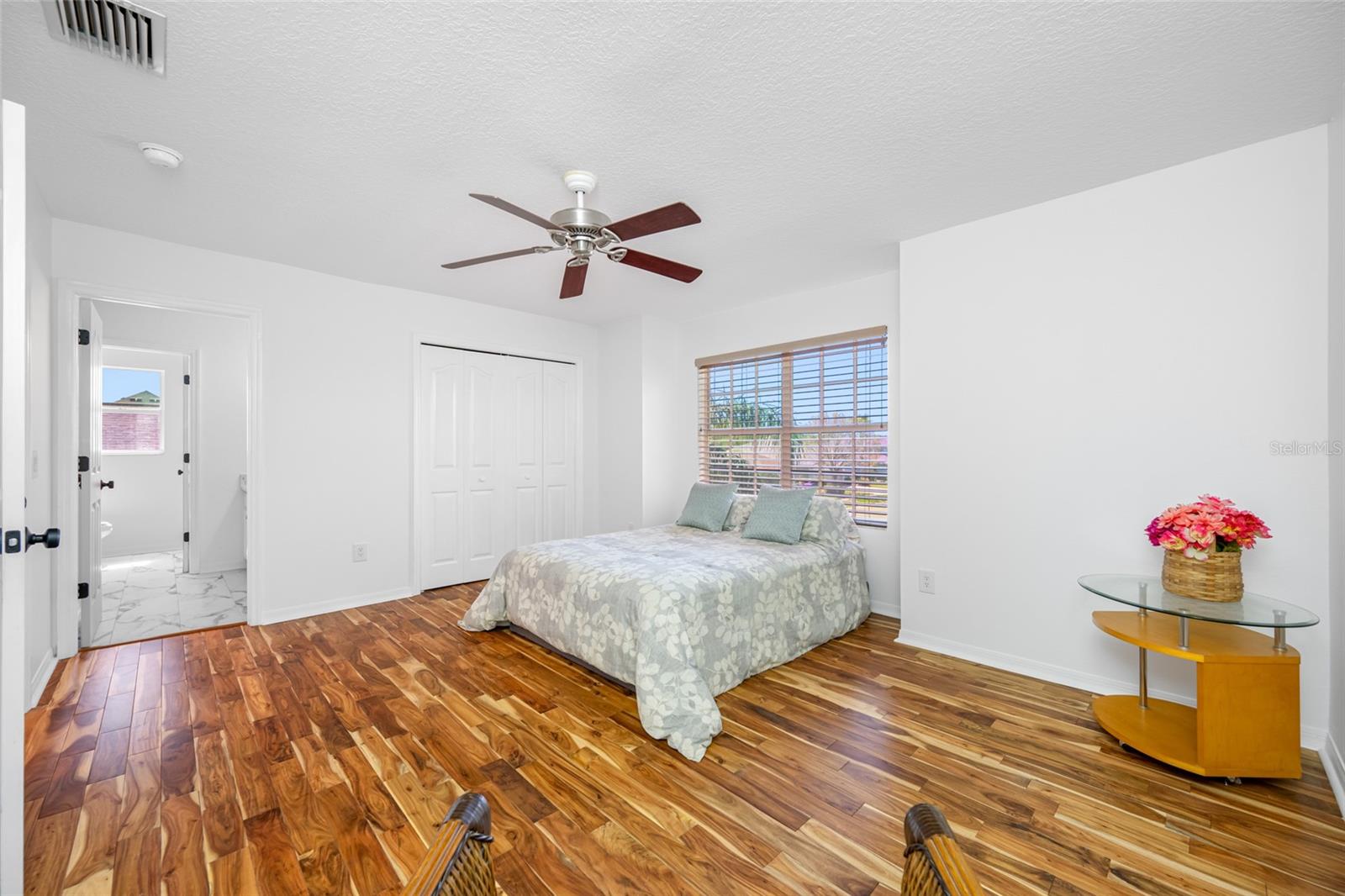 18801 CHAVILLE RD, LUTZ, FL, 33558