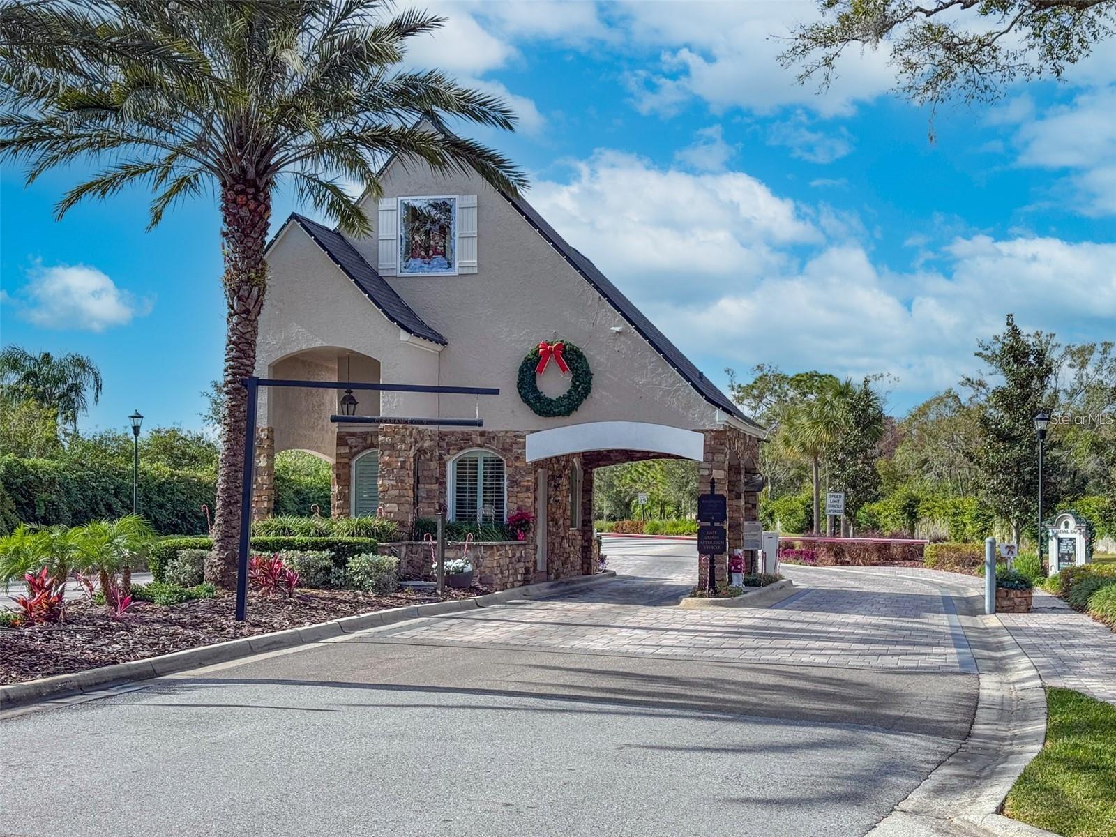 18801 CHAVILLE RD, LUTZ, FL, 33558