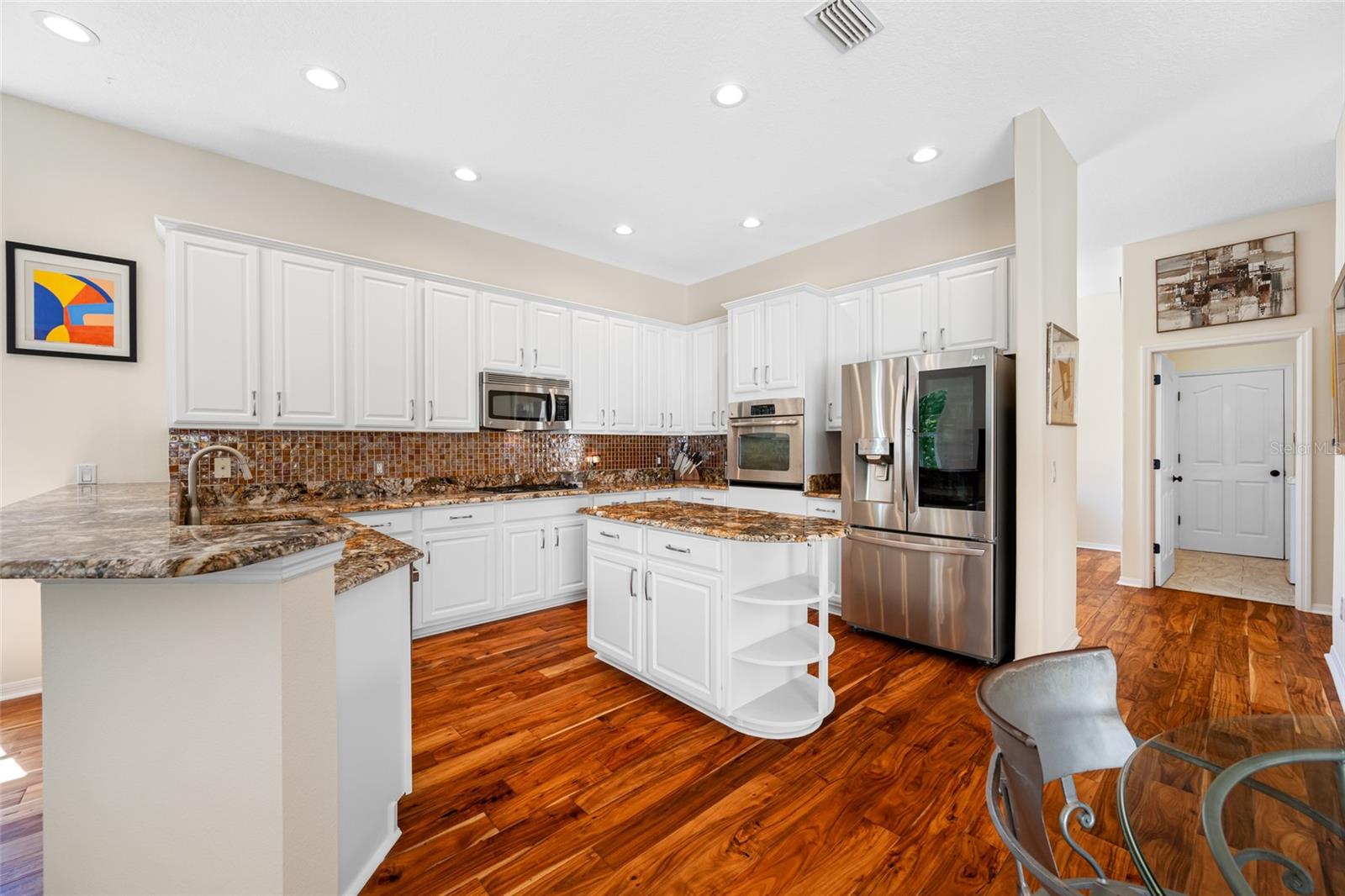 18801 CHAVILLE RD, LUTZ, FL, 33558