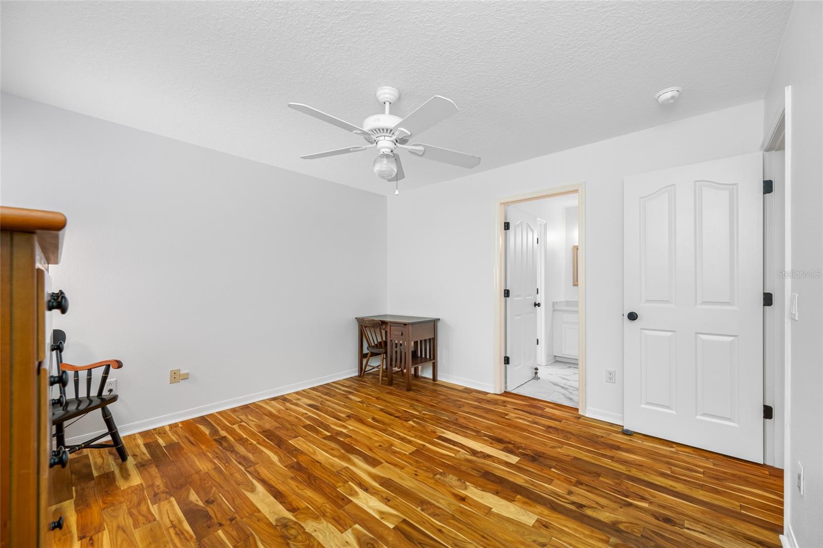 18801 CHAVILLE RD, LUTZ, FL, 33558