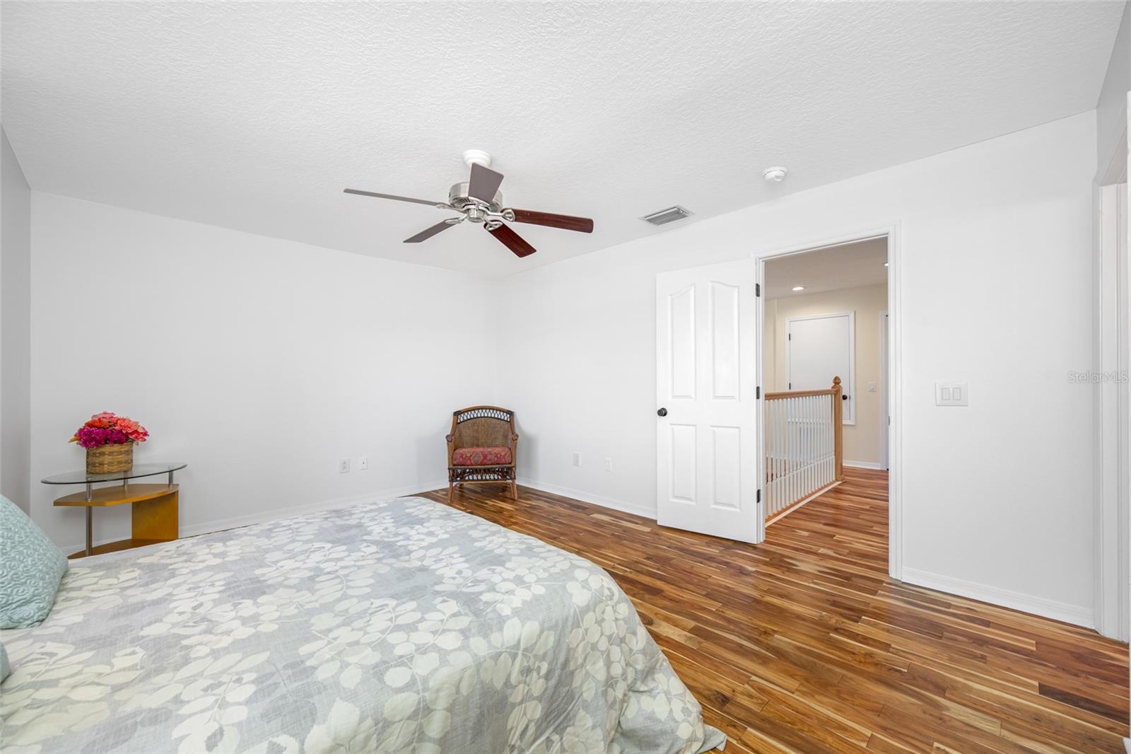 18801 CHAVILLE RD, LUTZ, FL, 33558