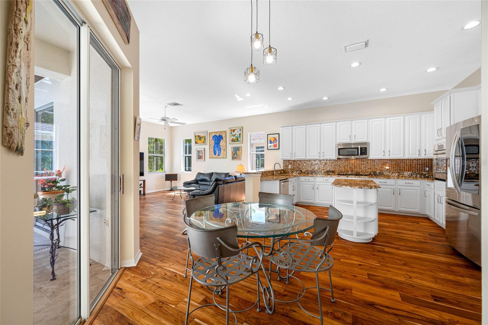 18801 CHAVILLE RD, LUTZ, FL, 33558