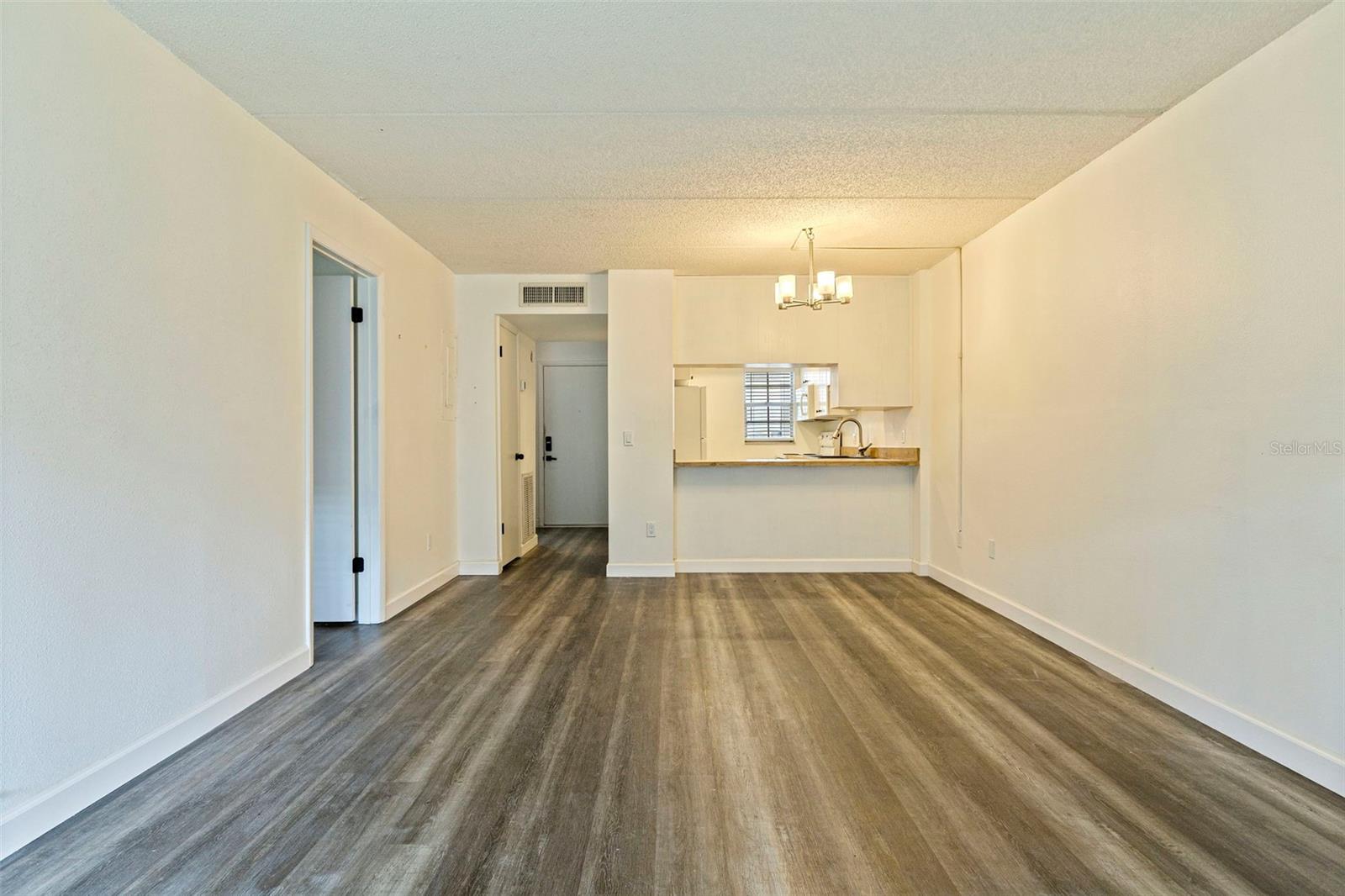 3803 N OAK DR #B21, TAMPA, FL, 33611