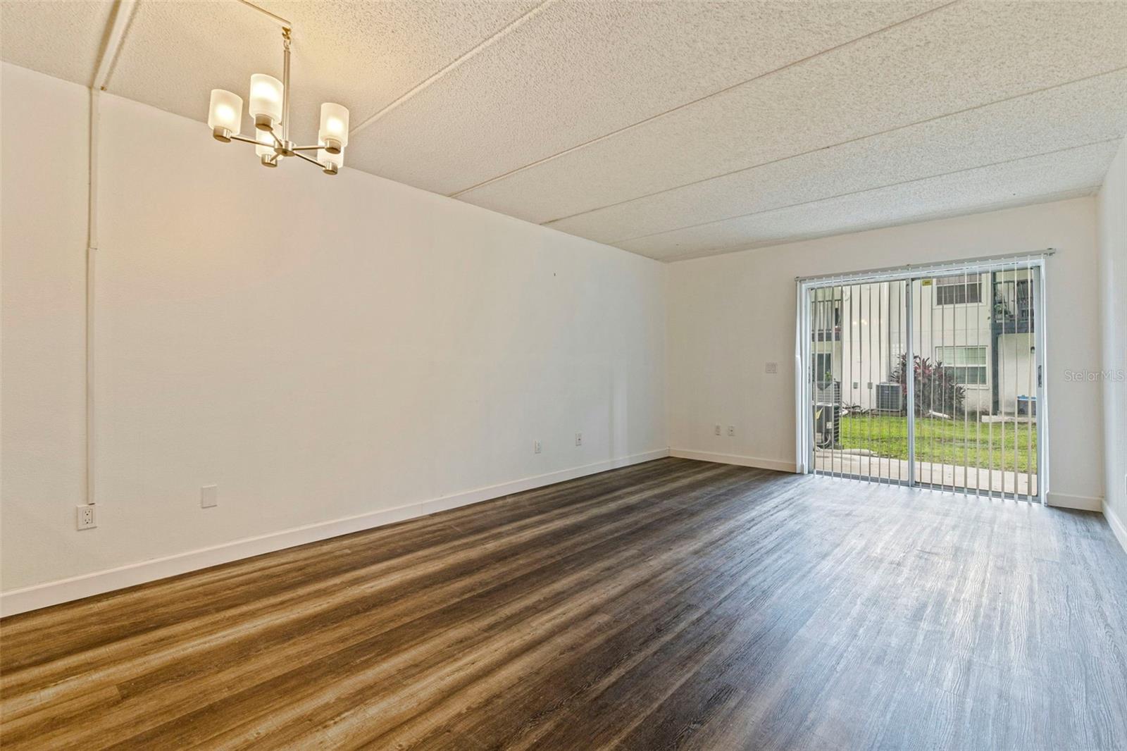 3803 N OAK DR #B21, TAMPA, FL, 33611