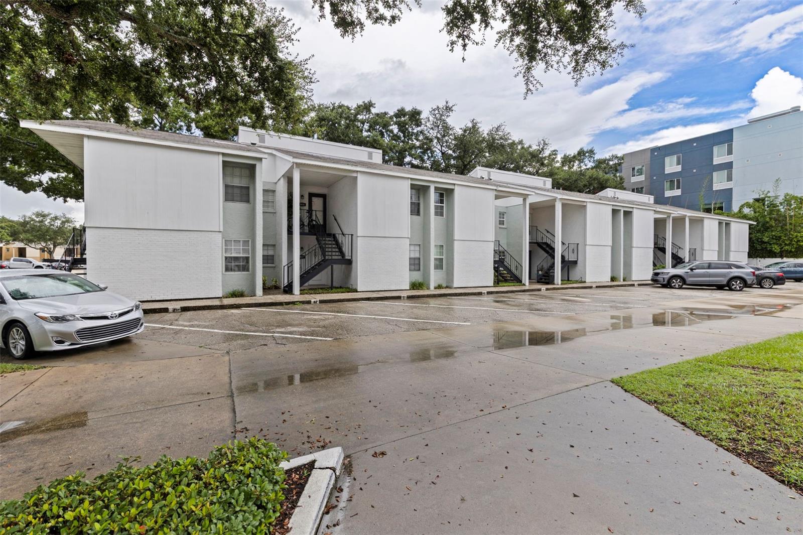 3803 N OAK DR #B21, TAMPA, FL, 33611