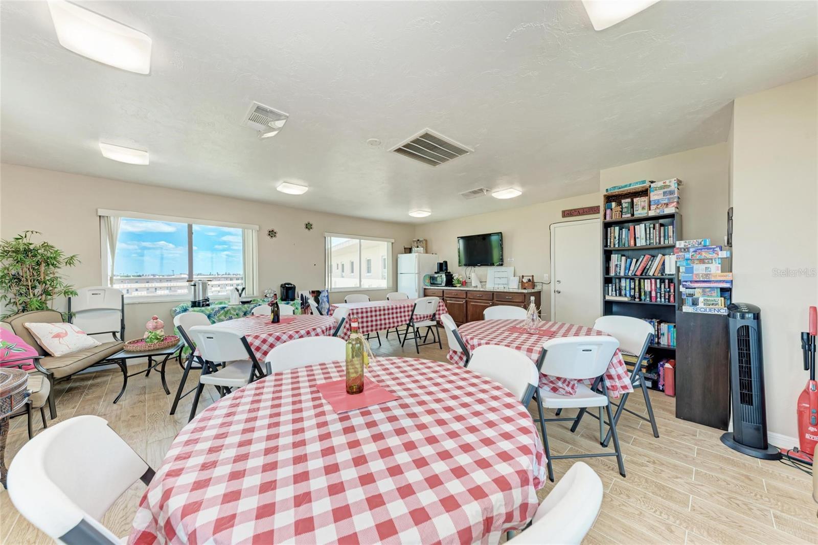 4040 IRONWOOD CIR #401F, BRADENTON, FL, 34209