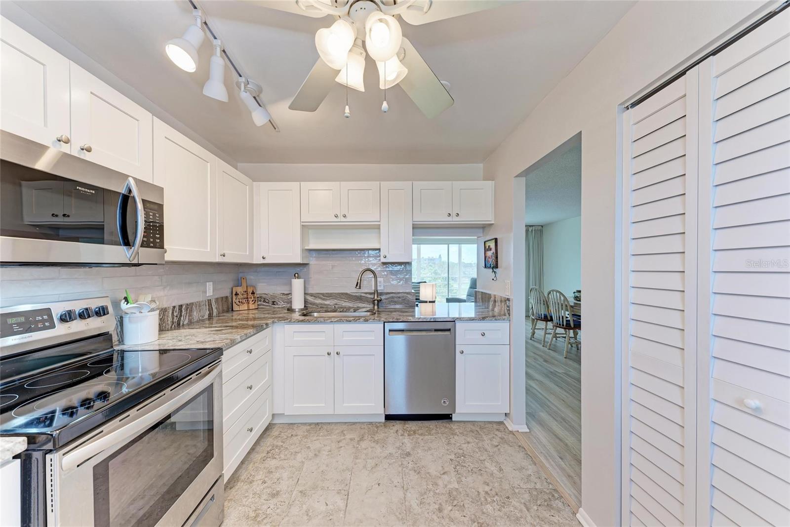 4040 IRONWOOD CIR #401F, BRADENTON, FL, 34209