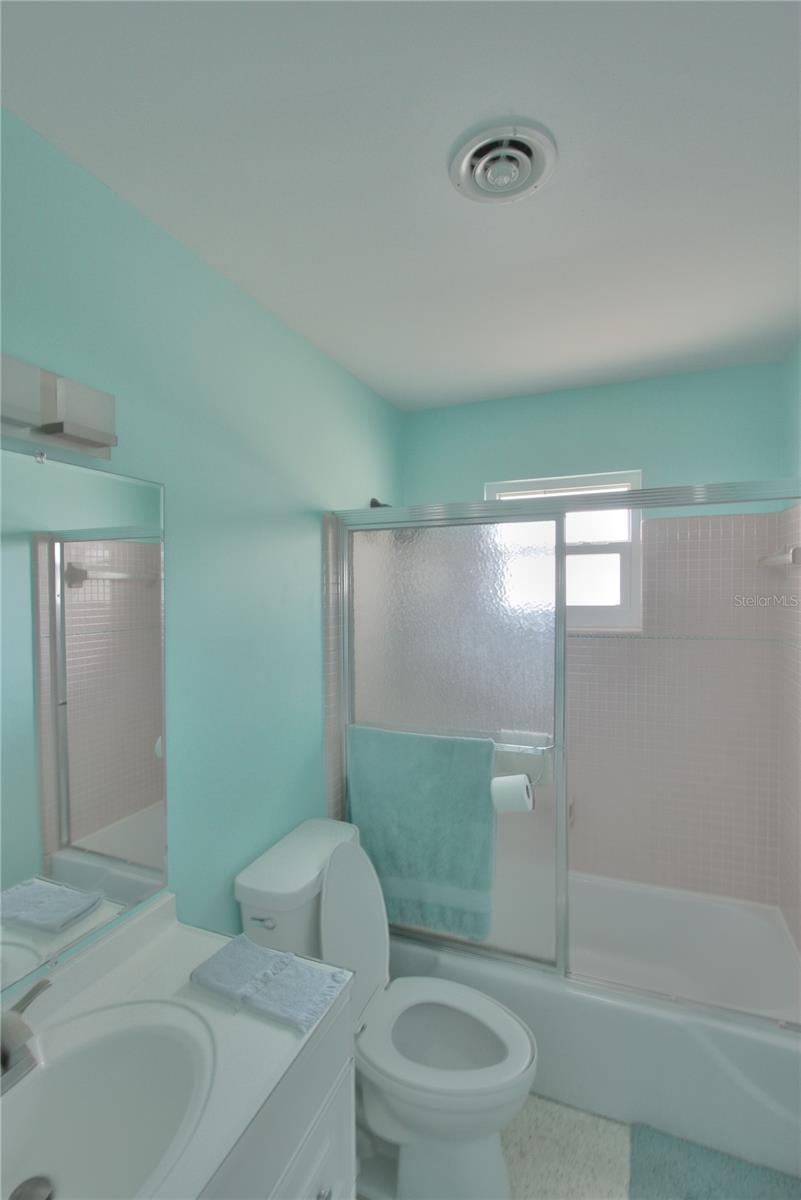 2470 BREAKWATER CIR, SARASOTA, FL, 34231