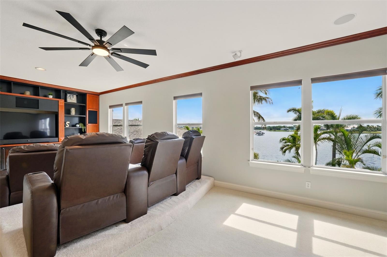5405 MERRITT ISLAND DR, APOLLO BEACH, FL, 33572
