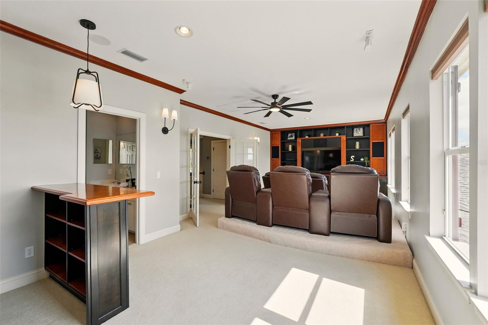 5405 MERRITT ISLAND DR, APOLLO BEACH, FL, 33572