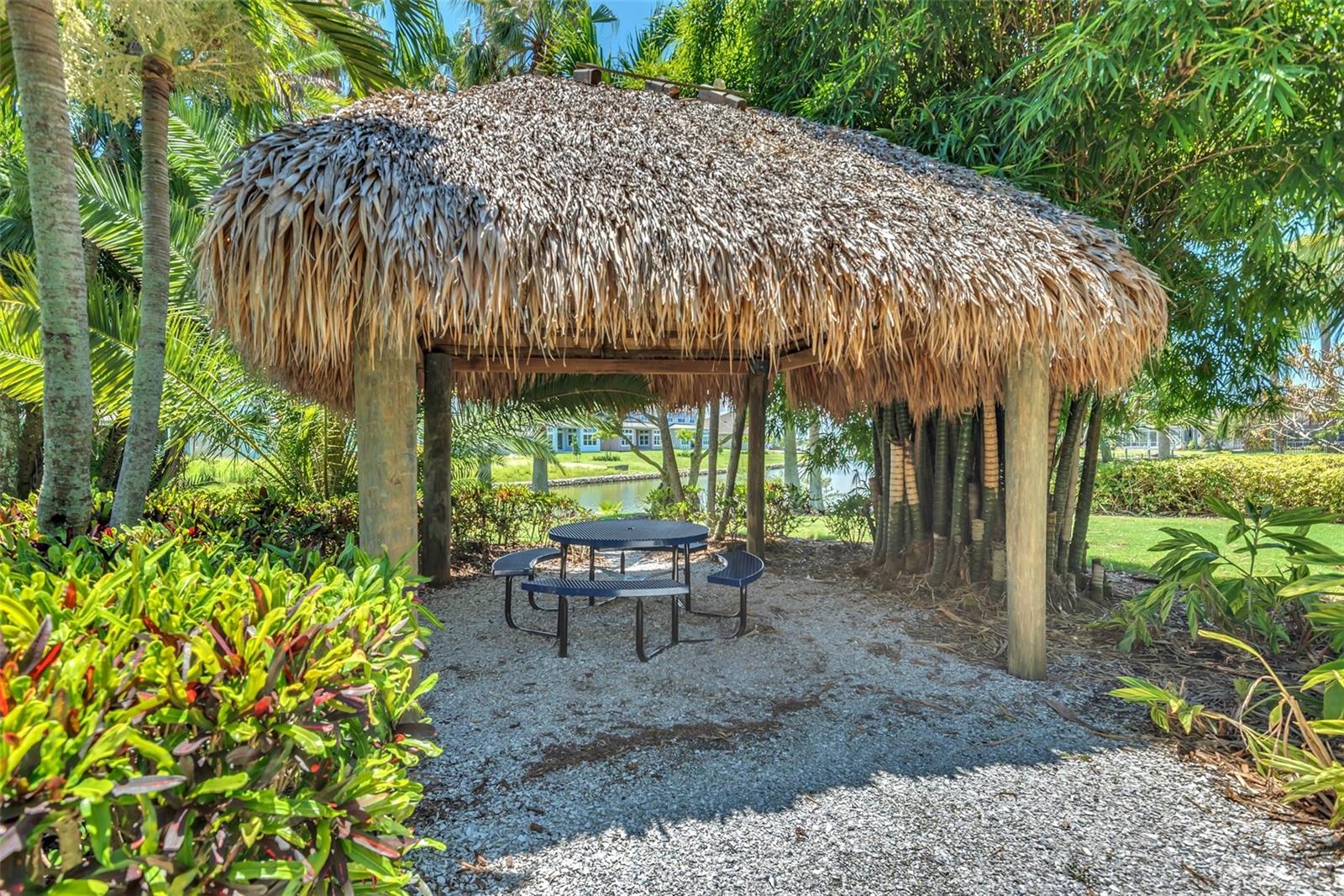 5405 MERRITT ISLAND DR, APOLLO BEACH, FL, 33572