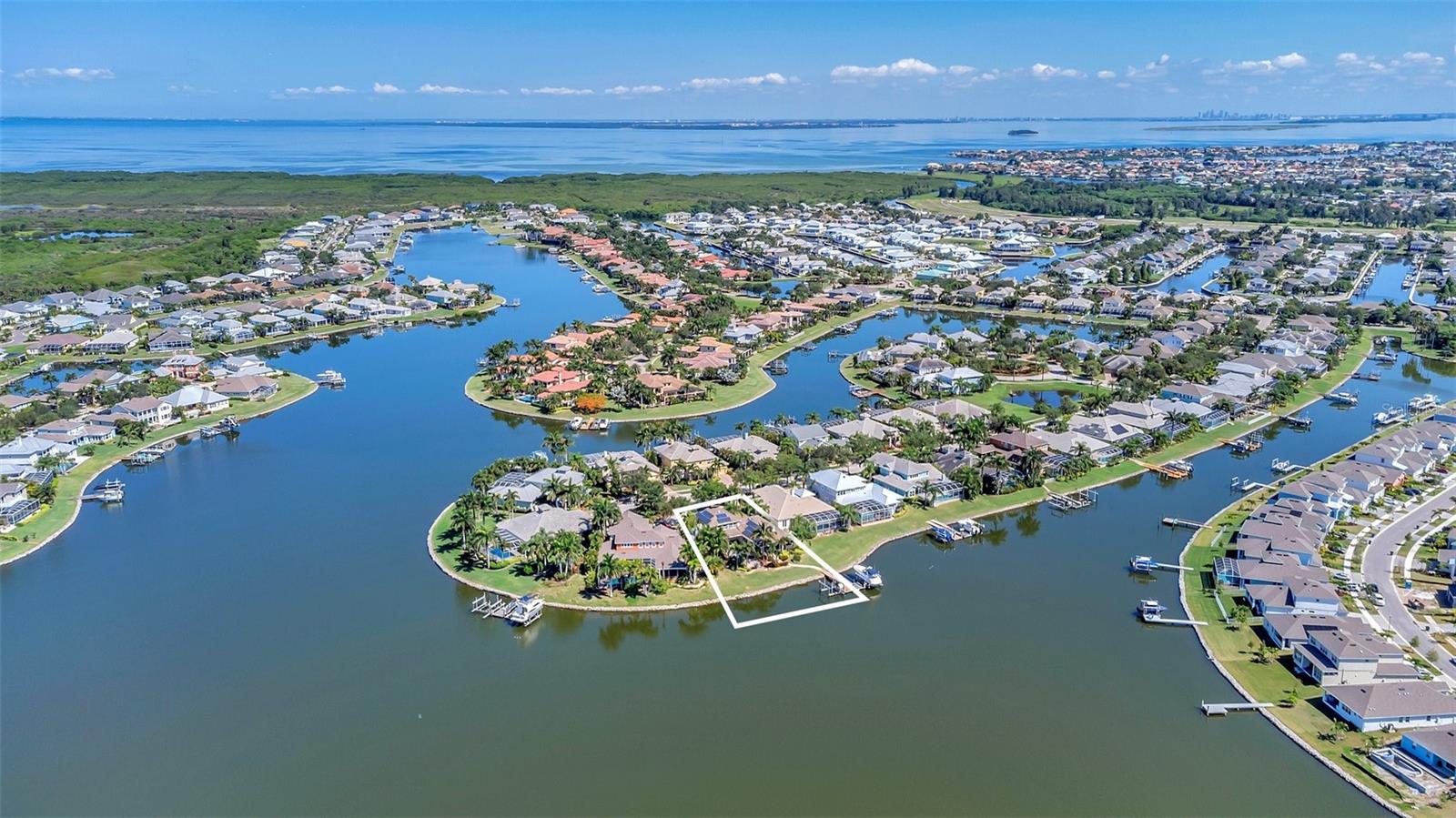 5405 MERRITT ISLAND DR, APOLLO BEACH, FL, 33572