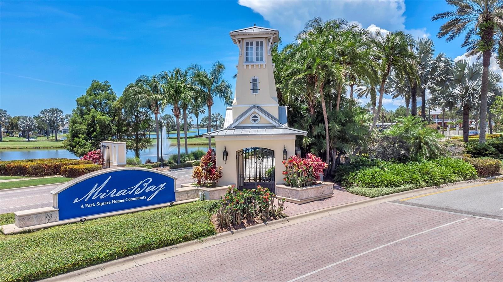 5405 MERRITT ISLAND DR, APOLLO BEACH, FL, 33572