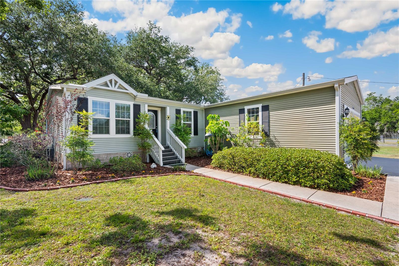 3911 LADO DR, WESLEY CHAPEL, FL, 33543