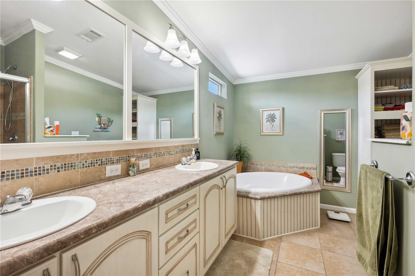 3911 LADO DR, WESLEY CHAPEL, FL, 33543
