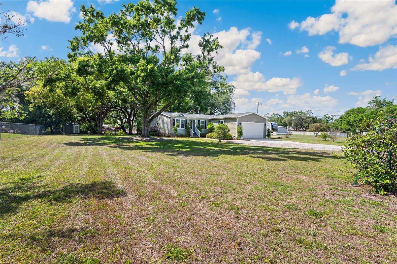 3911 LADO DR, WESLEY CHAPEL, FL, 33543