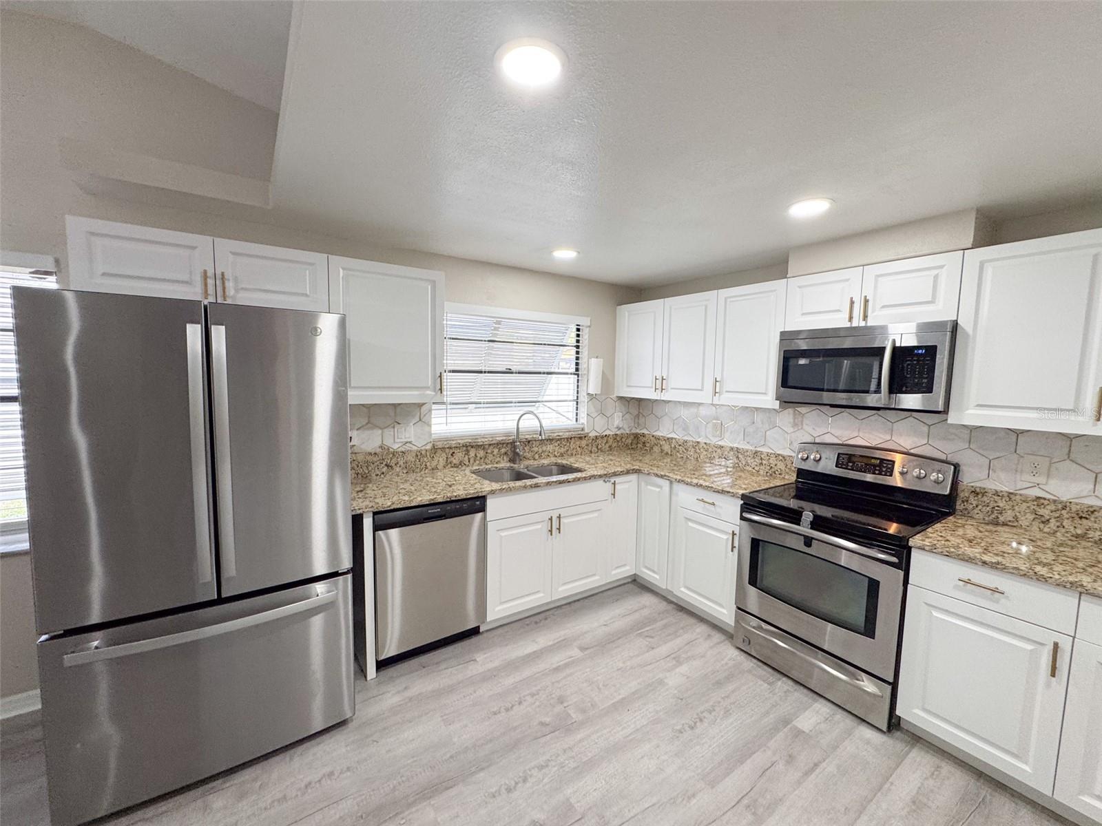 7026 WHITETHORN CT, PORT RICHEY, FL, 34668