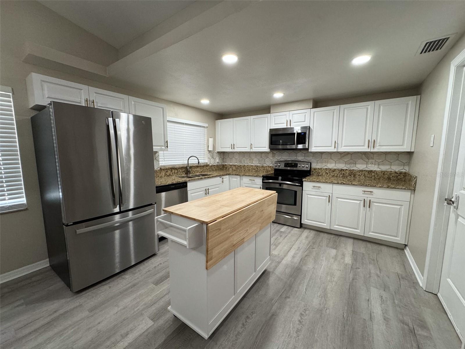 7026 WHITETHORN CT, PORT RICHEY, FL, 34668