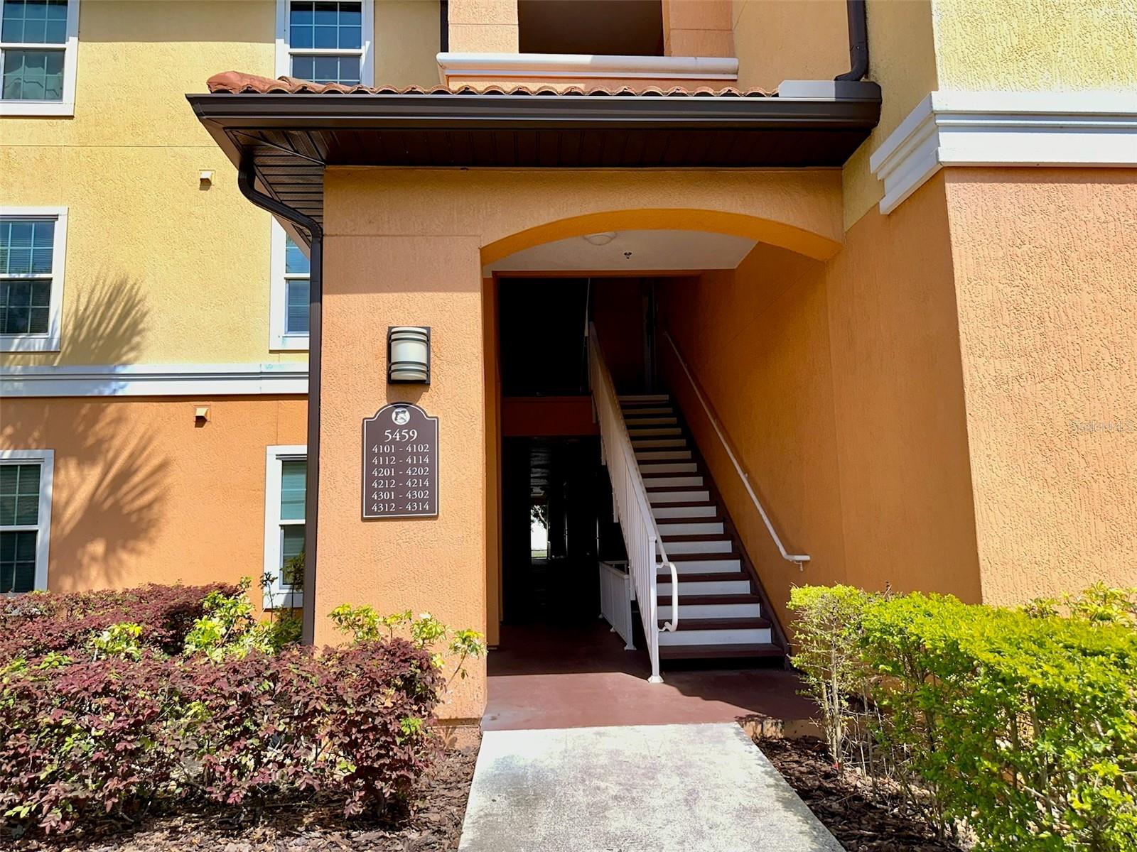 5459 VINELAND RD #4202, ORLANDO, FL, 32811