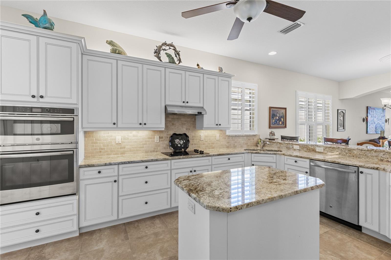 11026 BARNSLEY DR, VENICE, FL, 34293